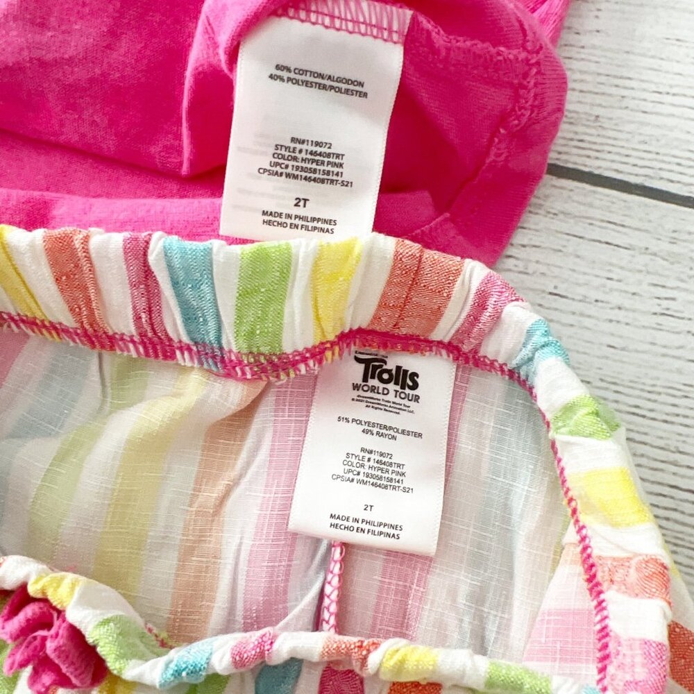 Trolls Toddler Girl 2-Piece Outfit Set Graphic Top & Rainbow Stripe Shorts 2T - Picture 3 of 4